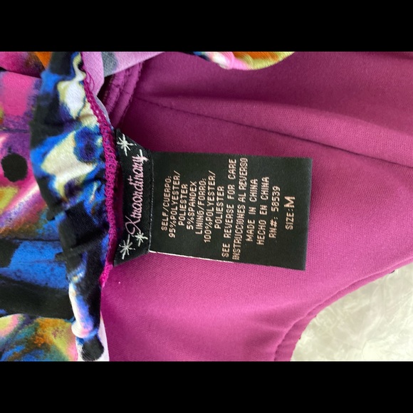 NWOT fun gown - Picture 4 of 6